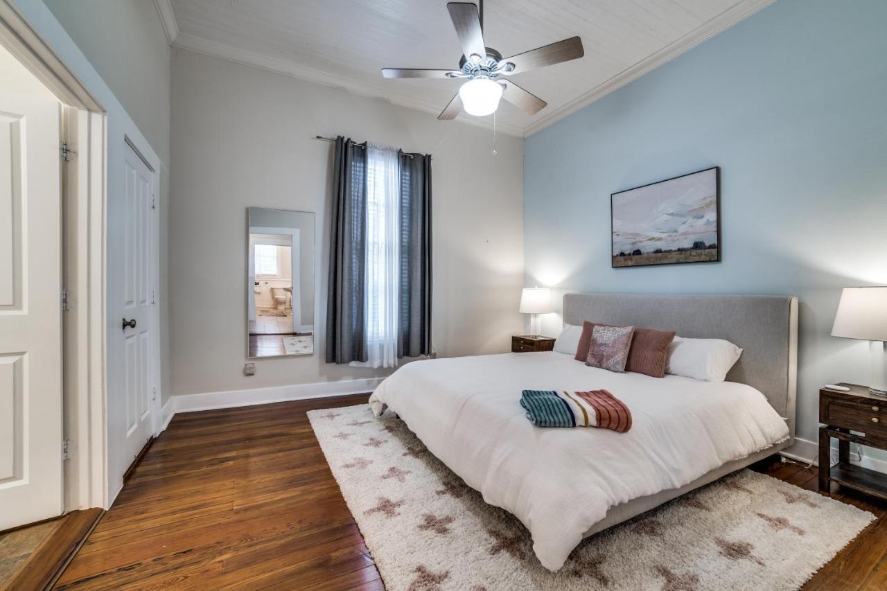 Downtown Historic 2Bdrm, Walk To Riverwalk, Alamo; Beautifully Renovated! San Antonio Exterior photo